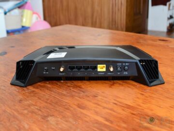 Netgear-XR500-4