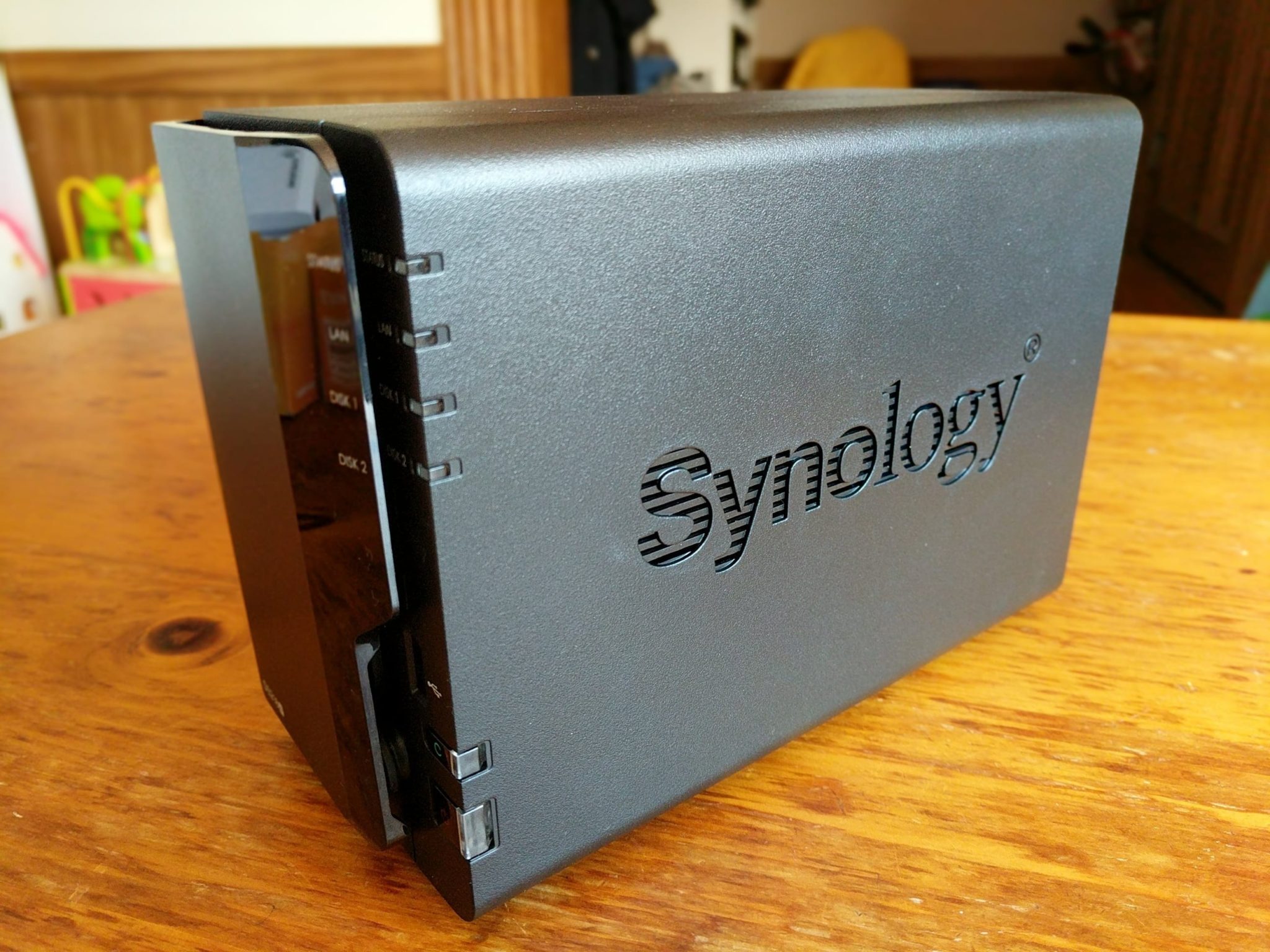 Synology DS218+ DiksStation NAS Server Review - Dong Knows Tech