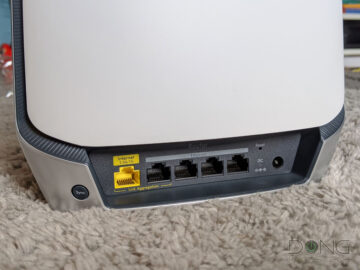 Orbi RBK852 Router Ports