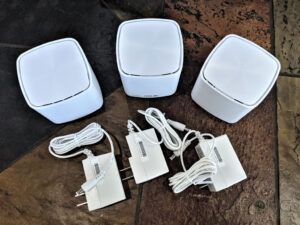ASUS ZenWiFi AX Mini with Adapters