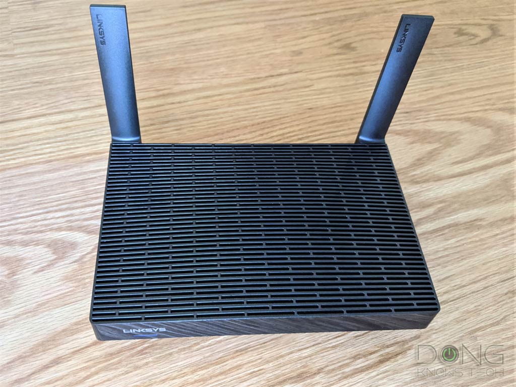 LInksys MR7350 Router 1