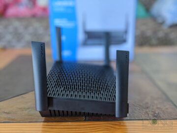 Linksys MR9600 Router 14