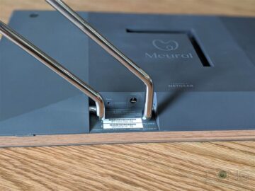 Meural Wi-Fi Photo Frame 3