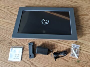 Meural Wi-Fi Photo Frame 9