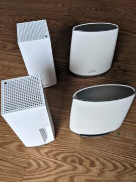 Set Orbi RBK752 vs. Linksys Velop MX4200