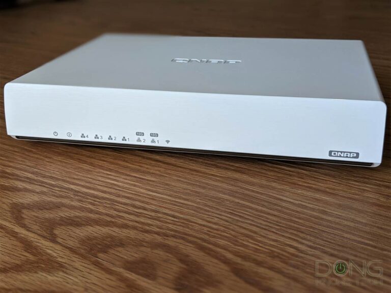 QNAP QHora 301W Wi-Fi 6 Router 2