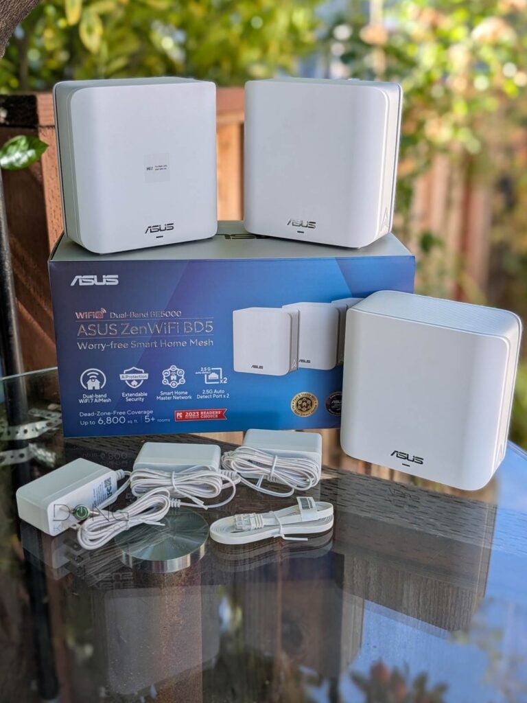 ASUS ZenWiFi BD5 Review (vs. TP-Link Deco BE25): A Formidable Dual-Band Wi-Fi 7 System 1 A 3 pack ASUS ZenWiFi BD5 set