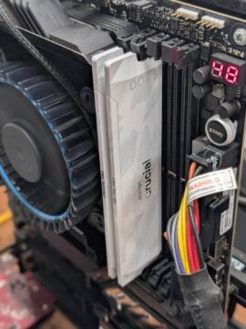 A 32GB kit of Micron Crucial Pro OC DDR5-6400 RAM in action