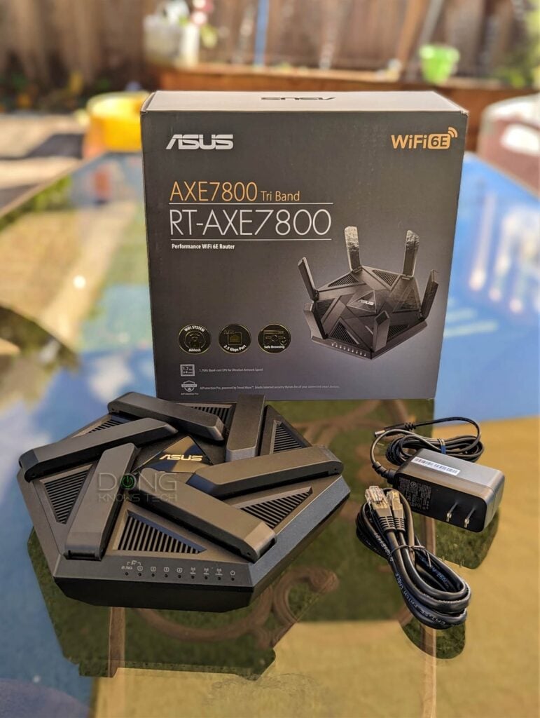 Asus RT-AXE7800 Router Out of Box