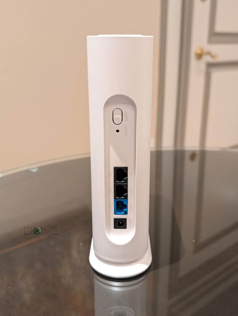 MNQ1525: Motorola's First Wi-Fi 7 Router Is an Entry-Level Mesh Unit 3 Motorola MNQ1525 Wi-Fi 7 mesh router ports