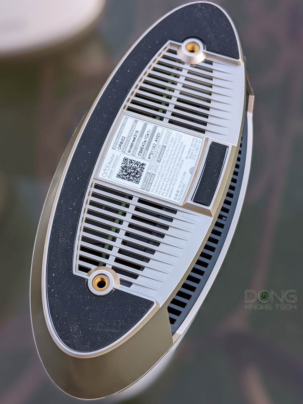 NETGEAR RBKE960 Series (RBE963) Review: Best Orbi, Big Caveats | Dong ...