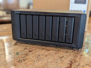 Synology DS1821