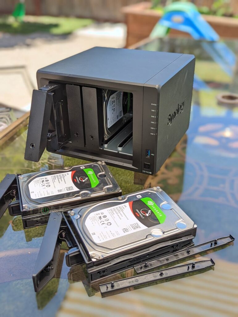 Synology DiskStation DS1522 with HDDs