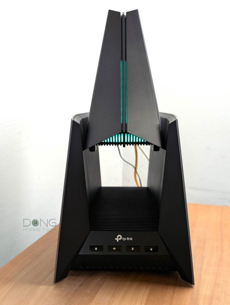 TP-Link Archer GE650 Review (vs. Archer GE800): An Excellent Compact Mid-Tier Wi-Fi 7 Router 4 TP-Link Archer GE650 vs. Archer GE800