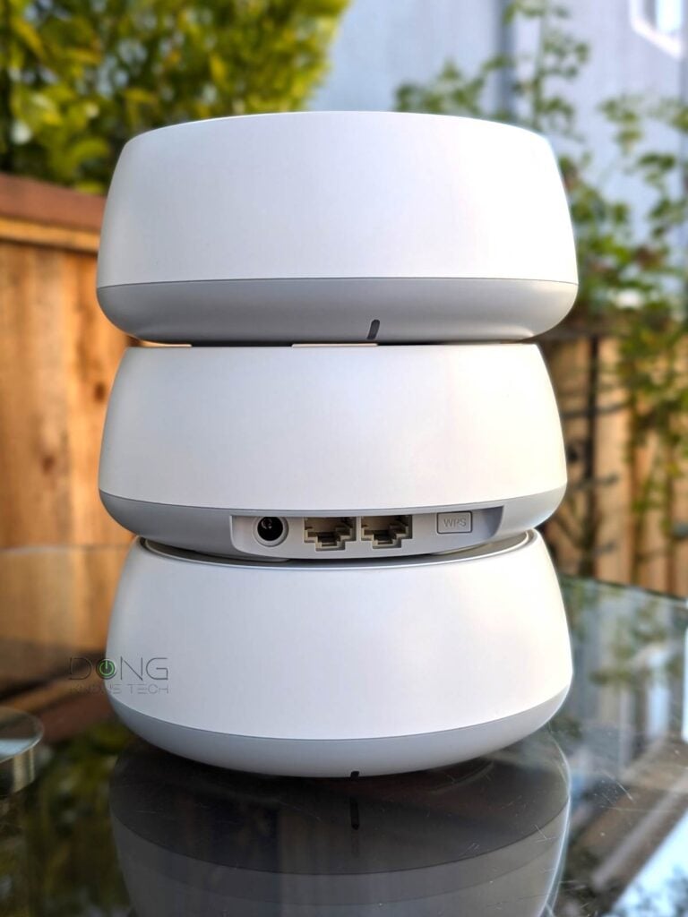 TP-Link Deco BE25 BE5000 stacked