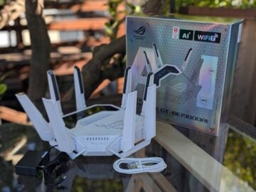 The ASUS ROG GT-BE19000AI Wi Fi 7 Router and its retail box