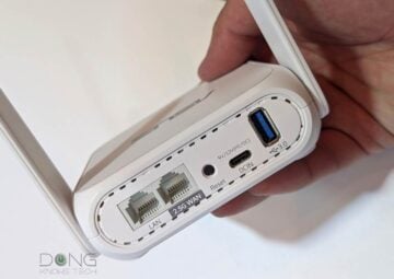 The ASUS RT BE58U travel router's ports