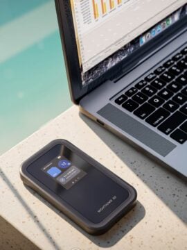 The NETGEAR MH7150 Nighthawk 5G M7 is a compact travel router