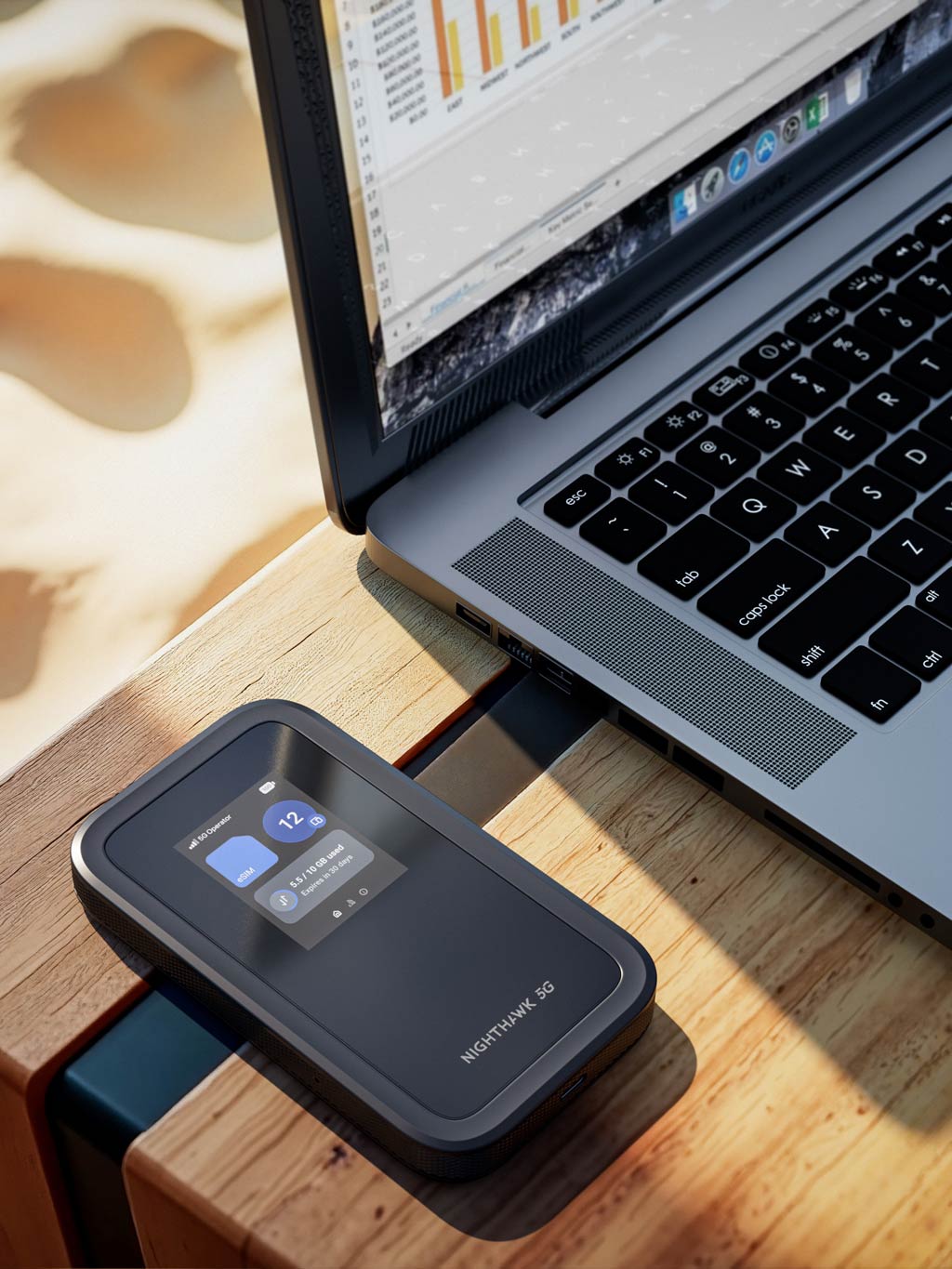 NETGEAR Unveils Nighthawk 5G M7 Hotspot with eSIM Travel Router | Dong ...