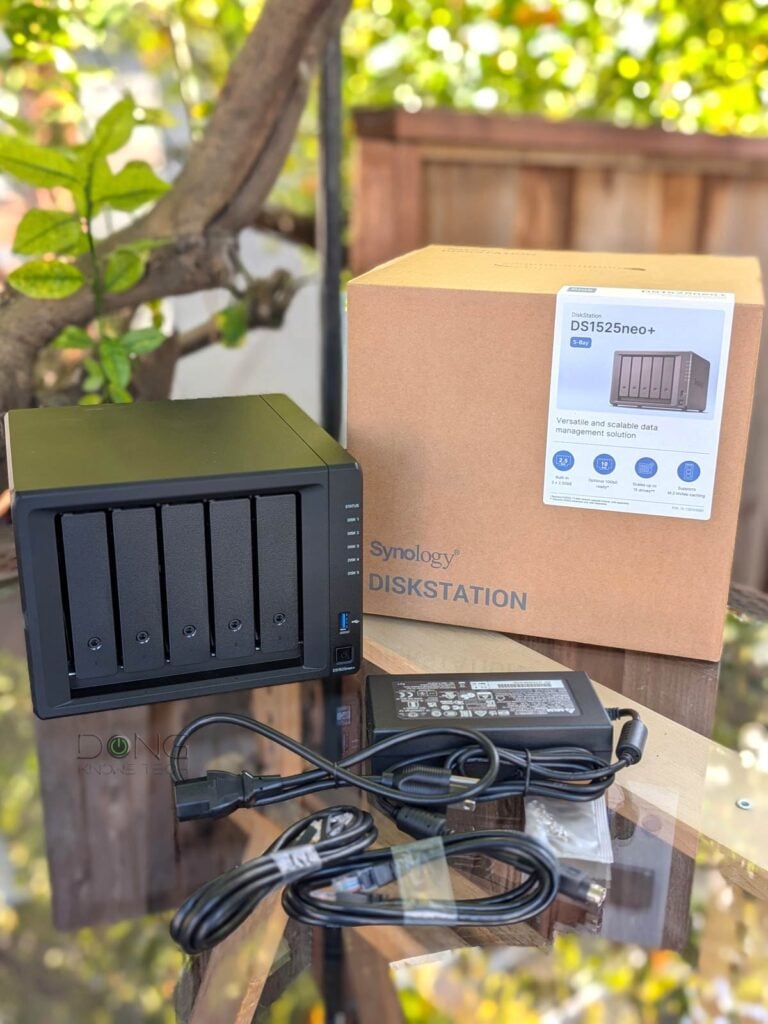 The Synology DiskStation DS1525neo+ nas server