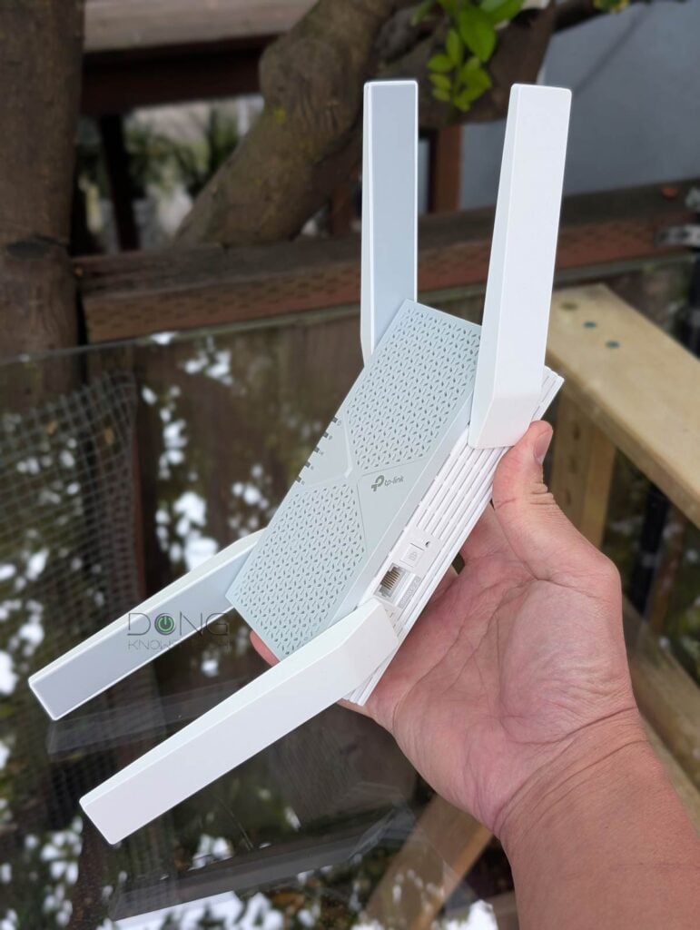 The TP-Link RE653BE is a large Wi-Fi 7 extender