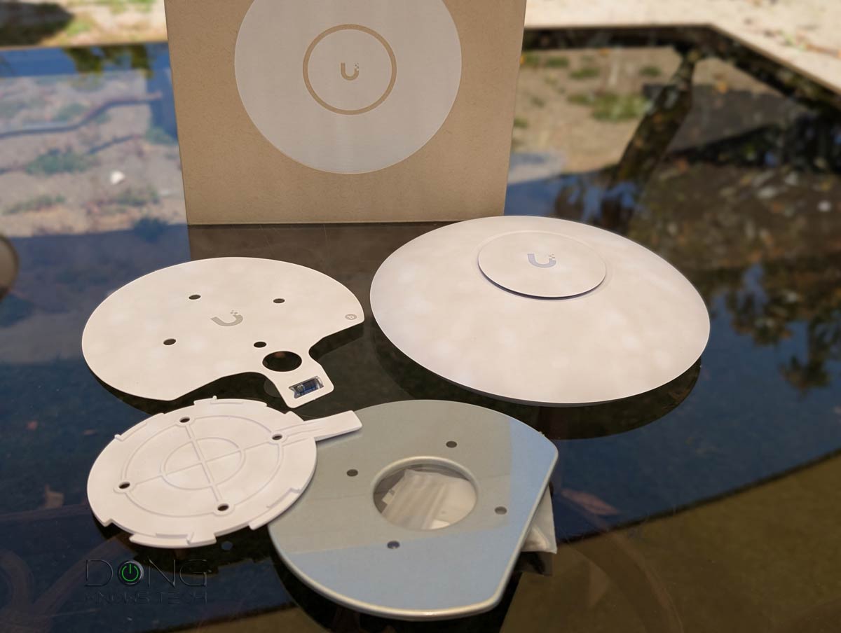 Ubiquiti UniFi Cloud Gateways Buying Guide and Tips: Build Your Perfect UniFi "Router" or Wi-Fi System Today! 17 The Ubiquiti U7 Lite