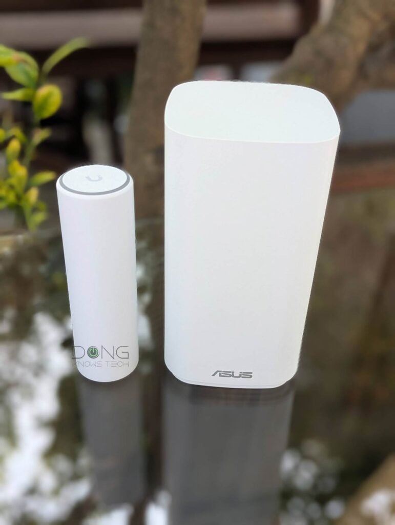 Ubiquiti U7 Mesh Review: The Extreme Wi-Fi 7 Range You've Been Waiting For, in a Tiny and Cute Package 31 The Ubiquiti U7 Mesh is tiny next to the ASUS ZenWiFi BD5