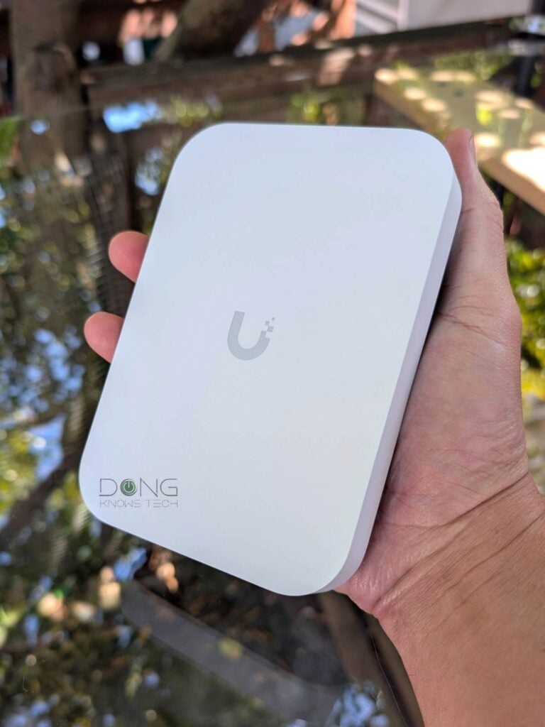 The Ubiquiti U7 Pro XG Wall is a relatively compact Wi-Fi 7 access point
