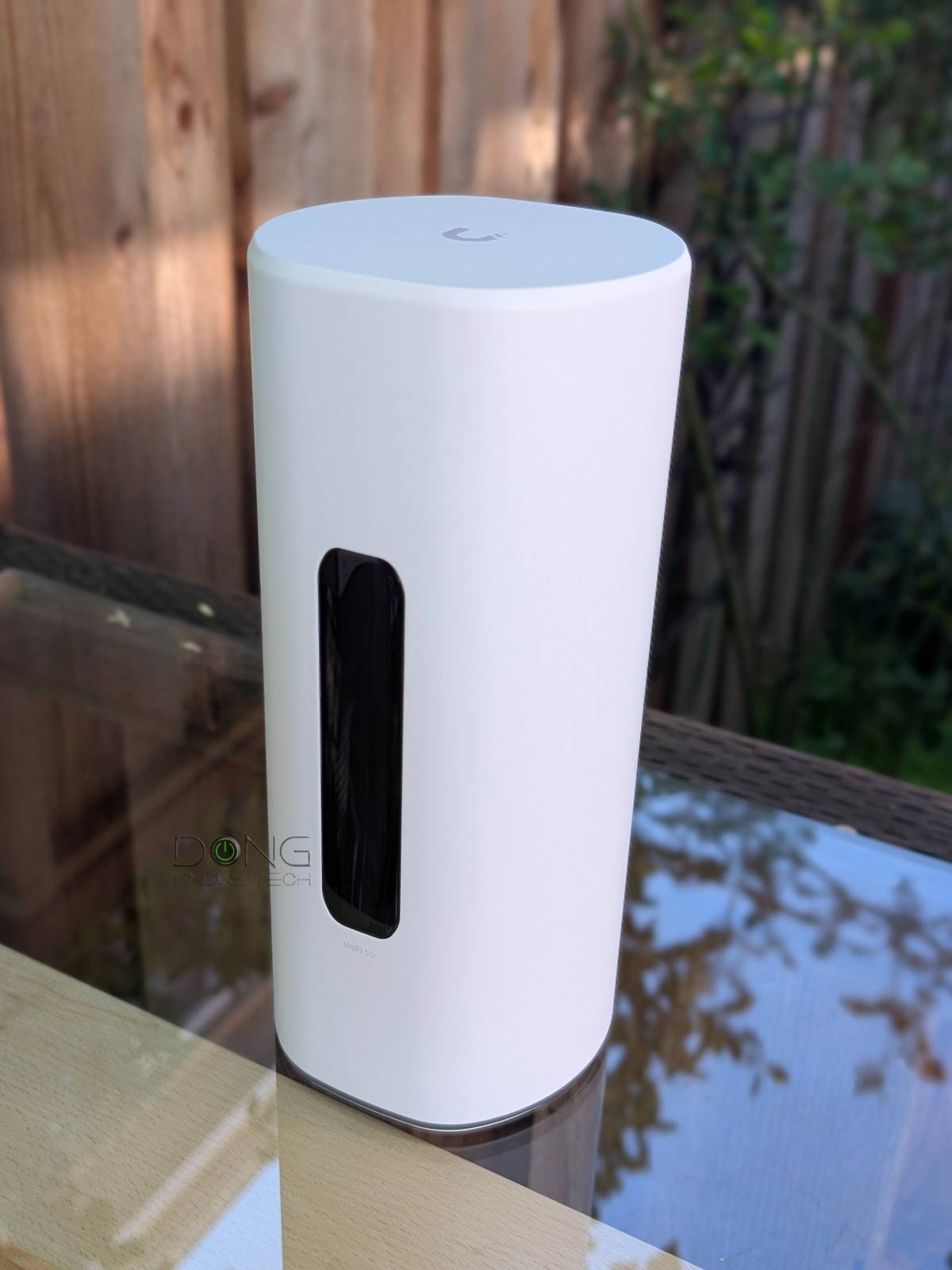 Ubiquiti Dream Router 5G Max Review (vs. Dream Router 7): A Gratifying Cellular-Ready Wi-Fi 7 UniFi Cloud Gateway 24 The front of the Ubiquiti UniFi Dream Router 5G Max