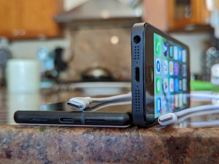 USB-C vs. Lightning iPhone Apple