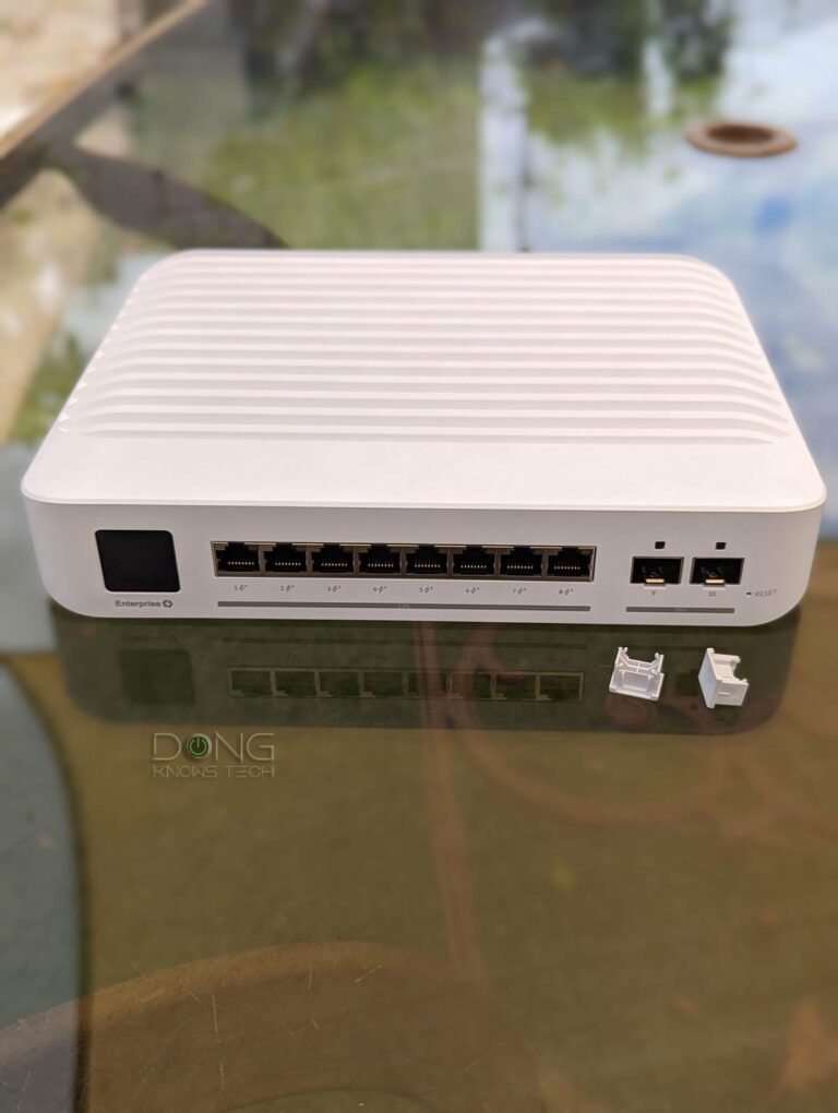 Ubiquiti Switch Enterprise 8 PoE SFP+ Uncovered