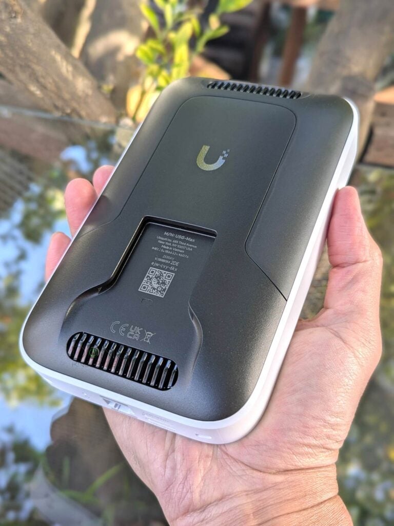 Ubiquiti UniFi 5G Max Review (vs. U5G-Max-Outdoor): An Stellar Cellular Backup for a UniFi Network 6 Ubiquiti UniFi 5G Max underside