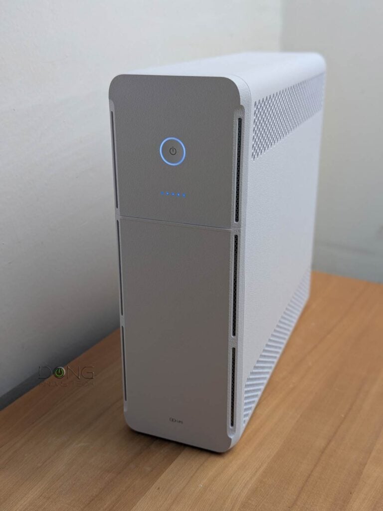 Ubiquiti UniFi UPS Tower front