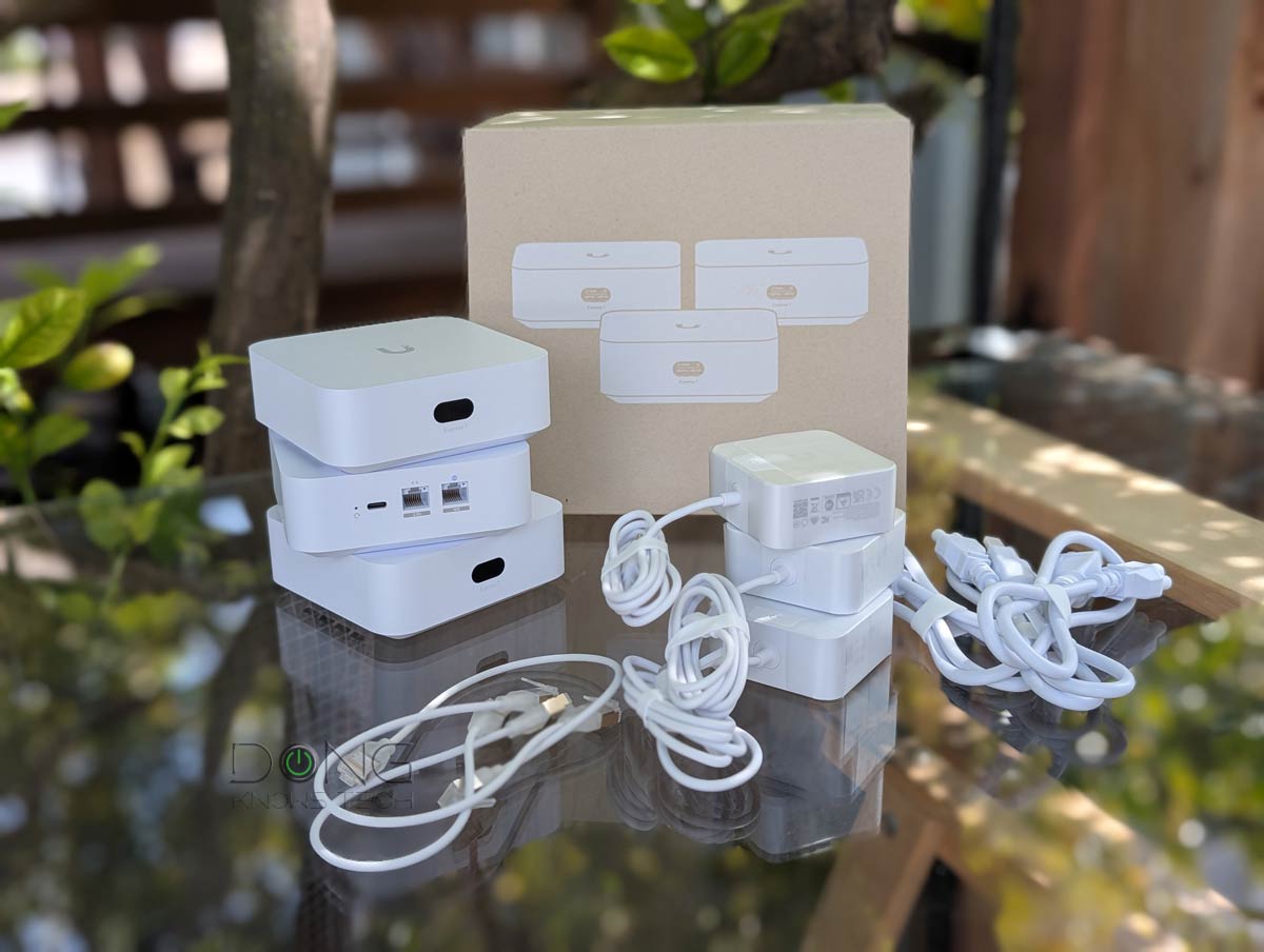 Whole Home WiFi (3 pack UniFi Expresss 7 (UX7))
