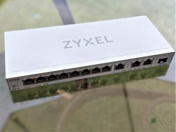 Zyxel XGS1250 12 Multi-Gig Switch 8